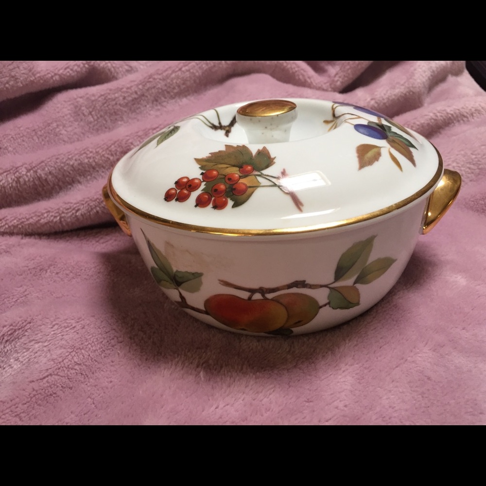 Royal Worchester “Evesham Gold” Covered Casserole